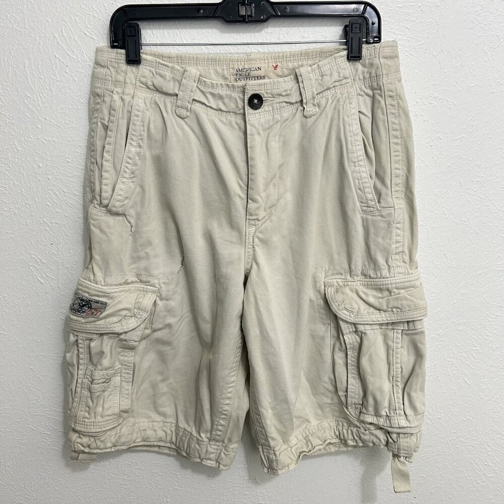American Eagle Cargo Shorts Mens 30 Ivory Extreme Flex Longer Length Distressed